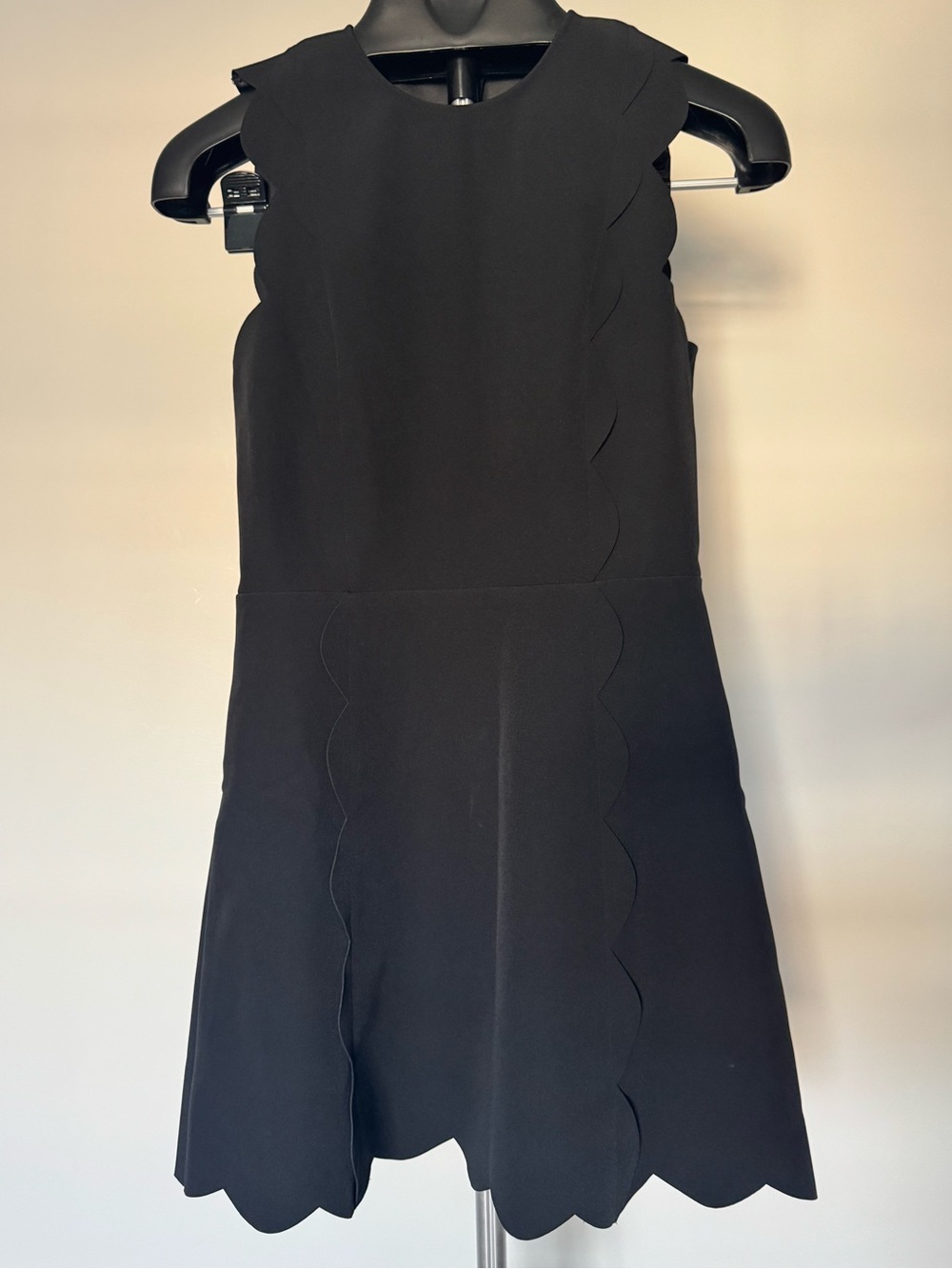 H&M Black Scallop-Trim Sleeveless Mini Dress.XS